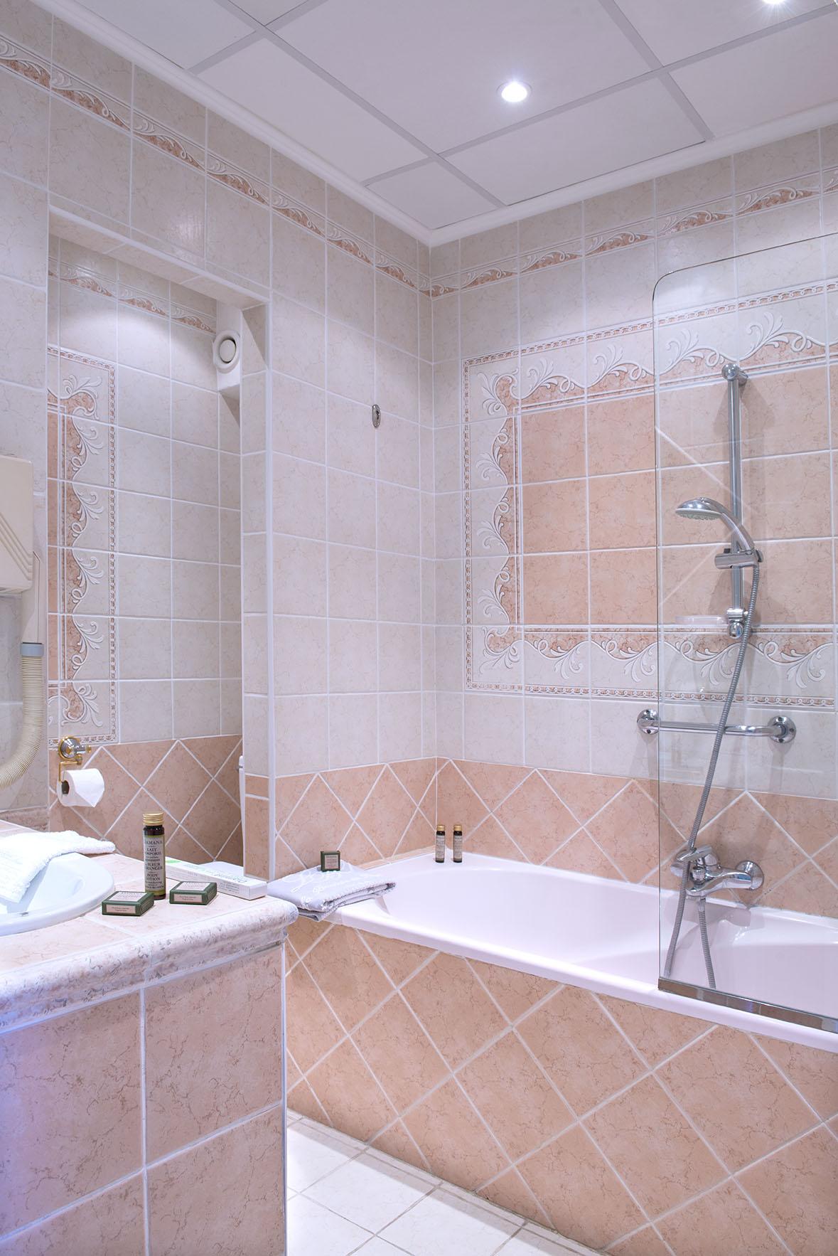 La Bastide De Tourtour & Spa Hotel Extérieur photo